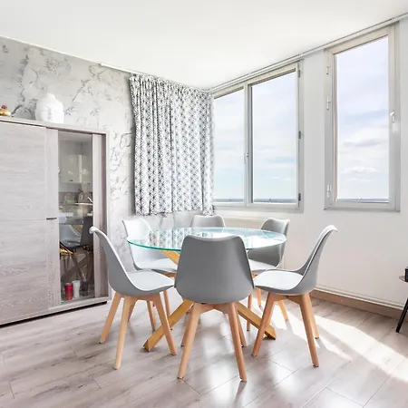 Proche Du Vieux Lille Avec Vue Exceptionnelle Sur La ! * La Madeleine (Nord)